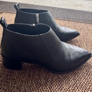Everlane Black Leather Boots (size 8.5)